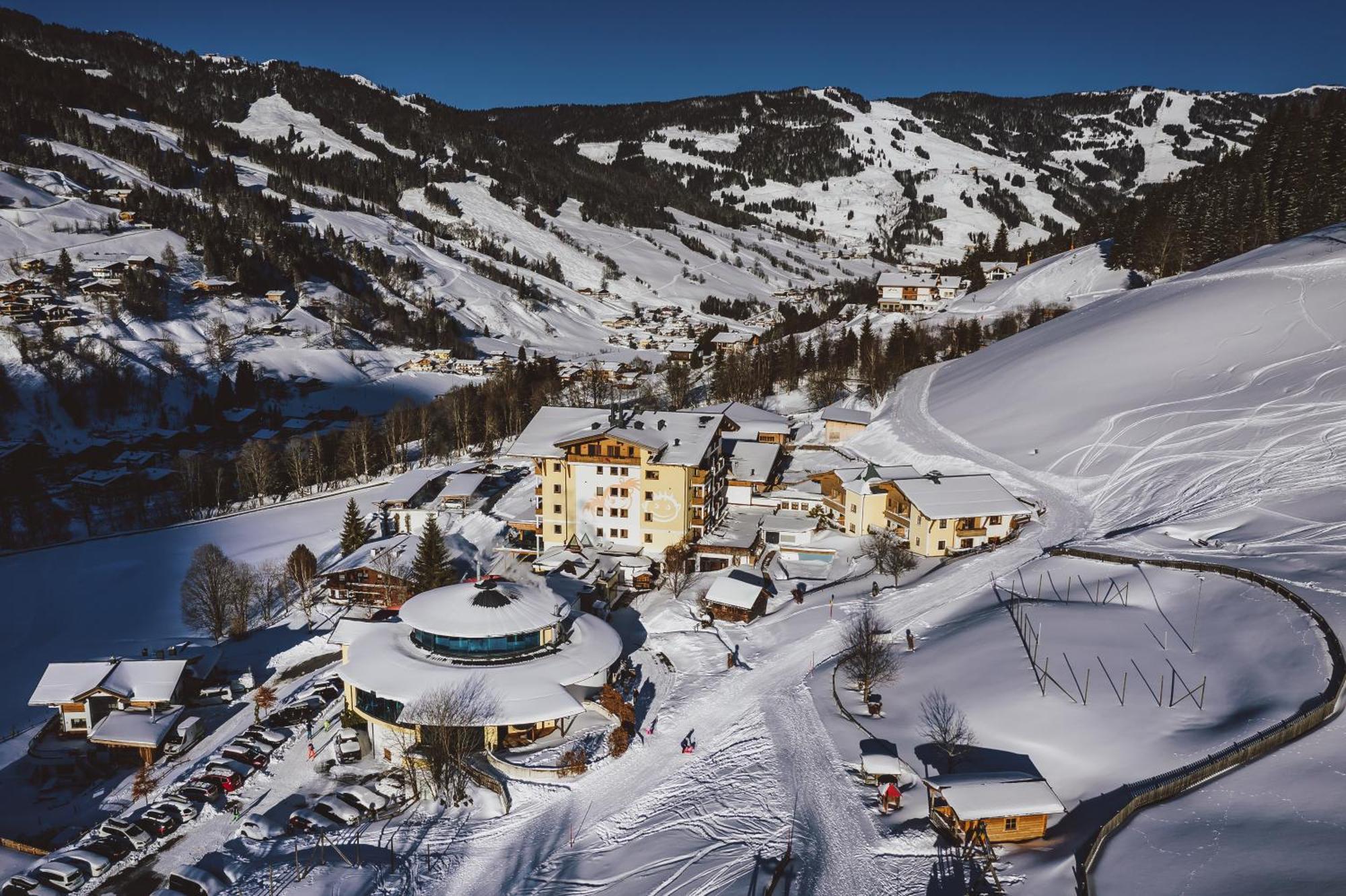 Familienresort Ellmauhof Saalbach-Hinterglemm Exterior photo